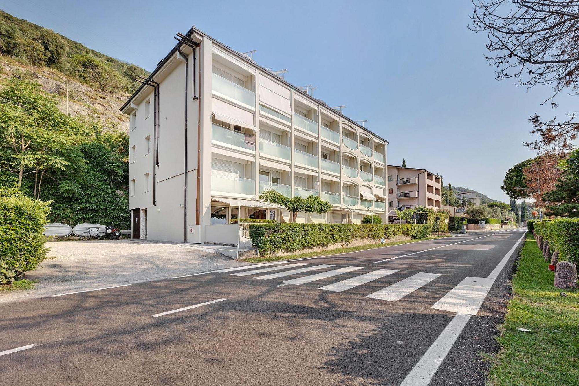 Apt Theo Val Di Sogno Garda Lake مالتشيزينيه المظهر الخارجي الصورة